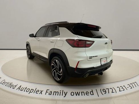 Used 2025 Chevrolet TrailBlazer RS w/ Convenience Package image 2