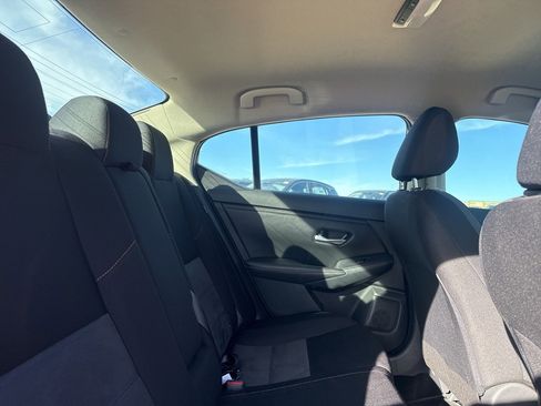 Certified 2021 Nissan Sentra SR image 20