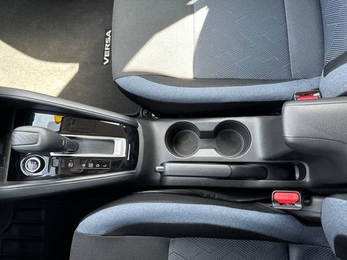 Used 2025 Nissan Versa SV w/ Trunk Package image 19