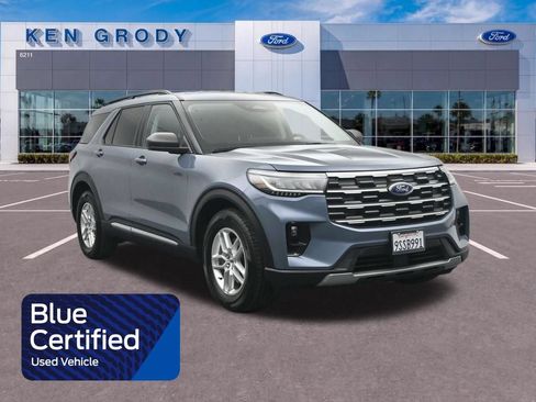 Used 2025 Ford Explorer Active w/ Active Comfort Package RWD image 1