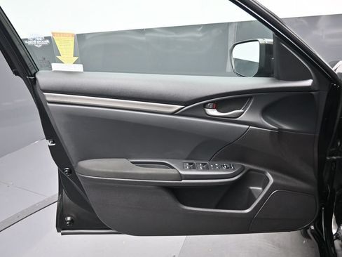 Used 2020 Honda Civic LX image 9
