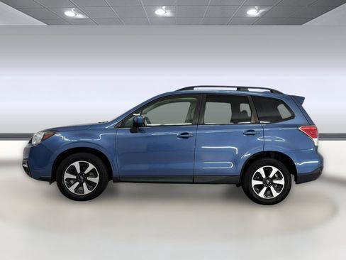 Used 2018 Subaru Forester 2.5i Premium AWD/4WD image 2