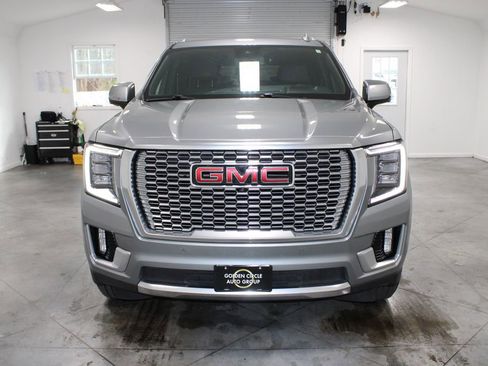 Used 2024 GMC Yukon XL Denali image 3