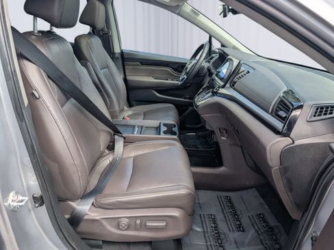 Used 2023 Honda Odyssey Touring image 9