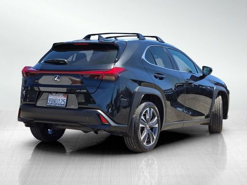 Used 2022 Lexus UX 200 w/ Accessory Package (Z2) image 4