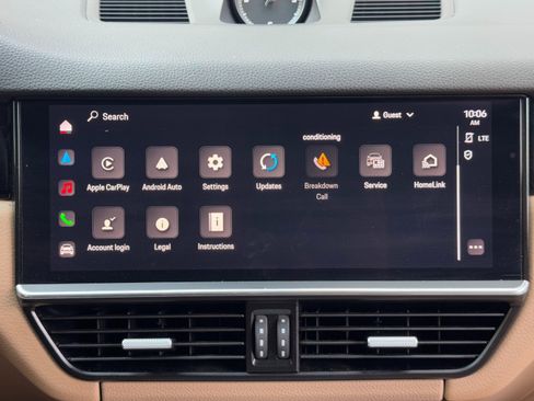 Used 2022 Porsche Cayenne image 26