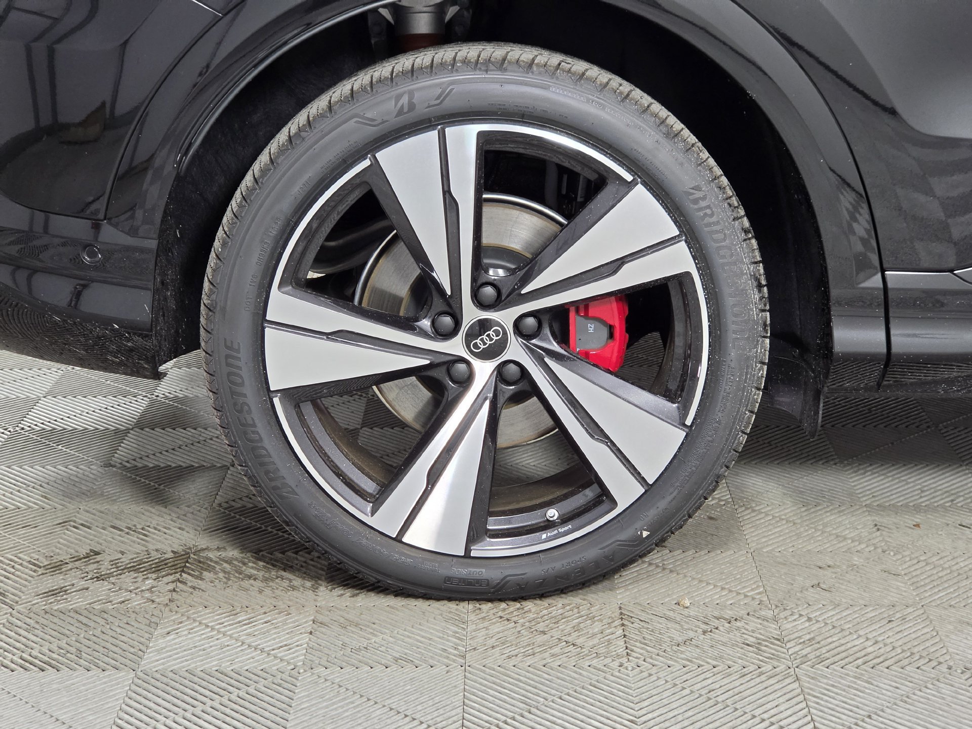 New 2026 Audi SQ5 Premium Plus AWD/4WD image 7