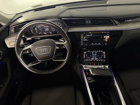Used 2024 Audi Q8 e-tron Prestige w/ Prestige Package AWD/4WD image 17