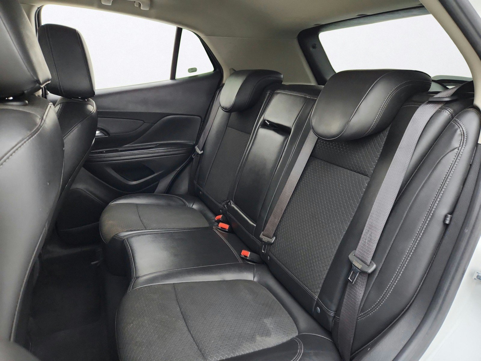 Used 2019 Buick Encore Preferred AWD/4WD image 25