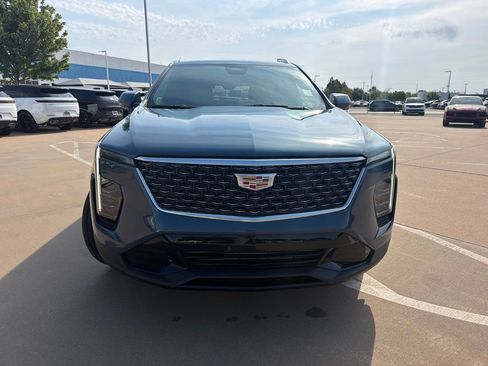 Used 2025 Cadillac XT4 Premium Luxury AWD/4WD image 6