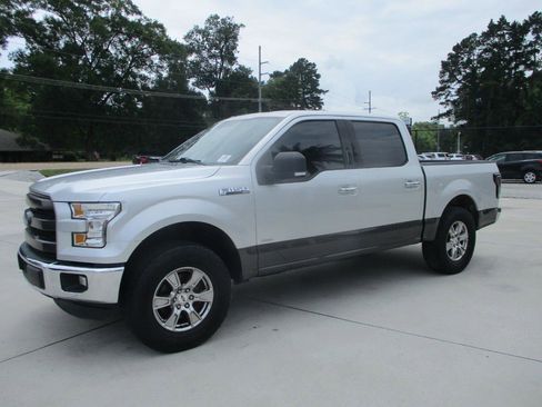 Used 2015 Ford F150 XLT w/ Equipment Group 301A Mid RWD image 8