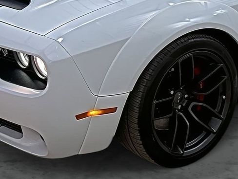 Used 2019 Dodge Challenger SRT Hellcat image 7