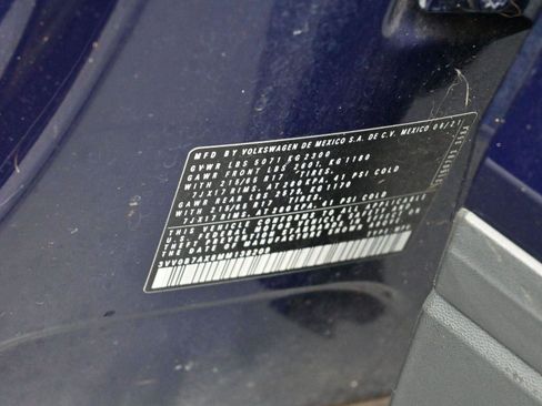 Used 2021 Volkswagen Tiguan S image 31