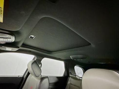 Used 2024 Dodge Durango GT RWD image 24