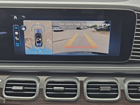 New 2026 Mercedes-Benz GLE 450 4MATIC image 18