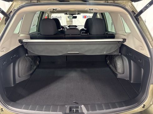 Used 2023 Subaru Forester Premium image 9