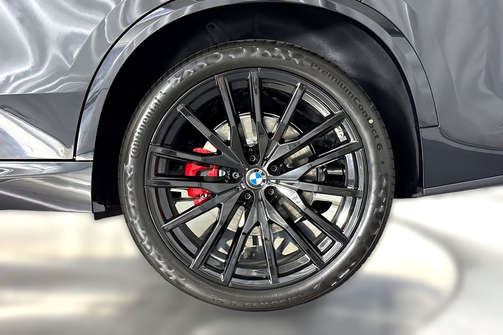 Used 2026 BMW X5 sDrive40i w/ M Sport Package RWD image 13
