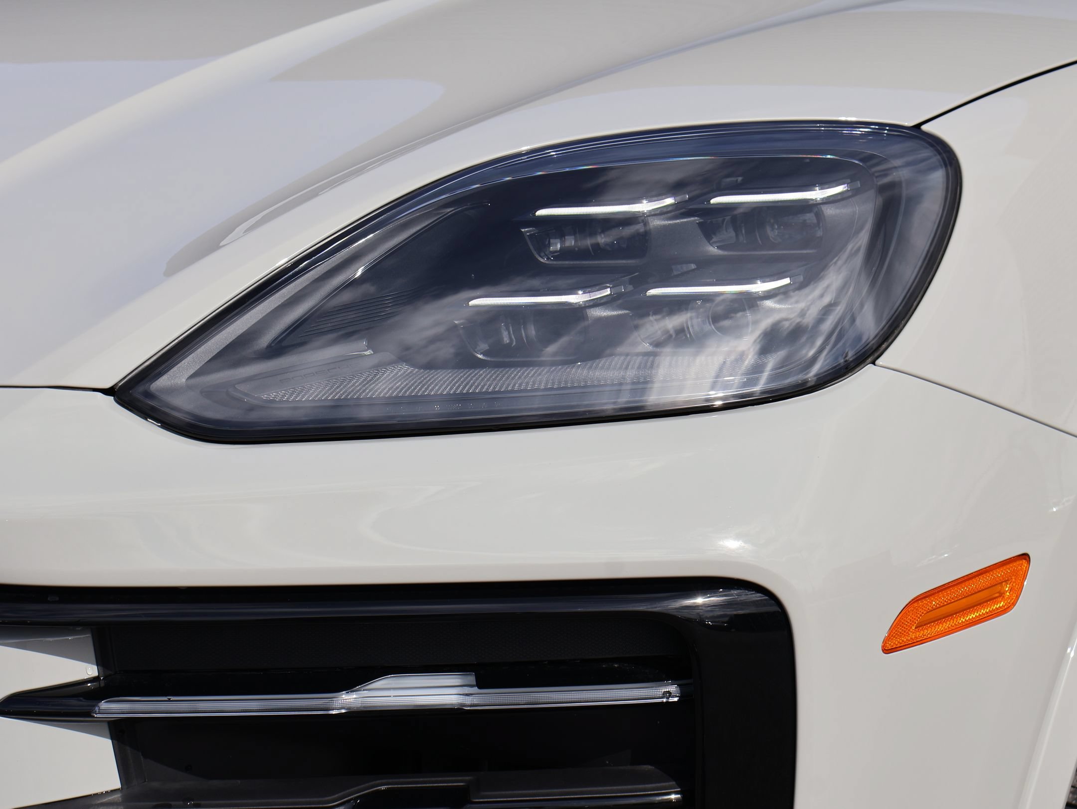 New 2026 Porsche Cayenne Coupe AWD/4WD image 12