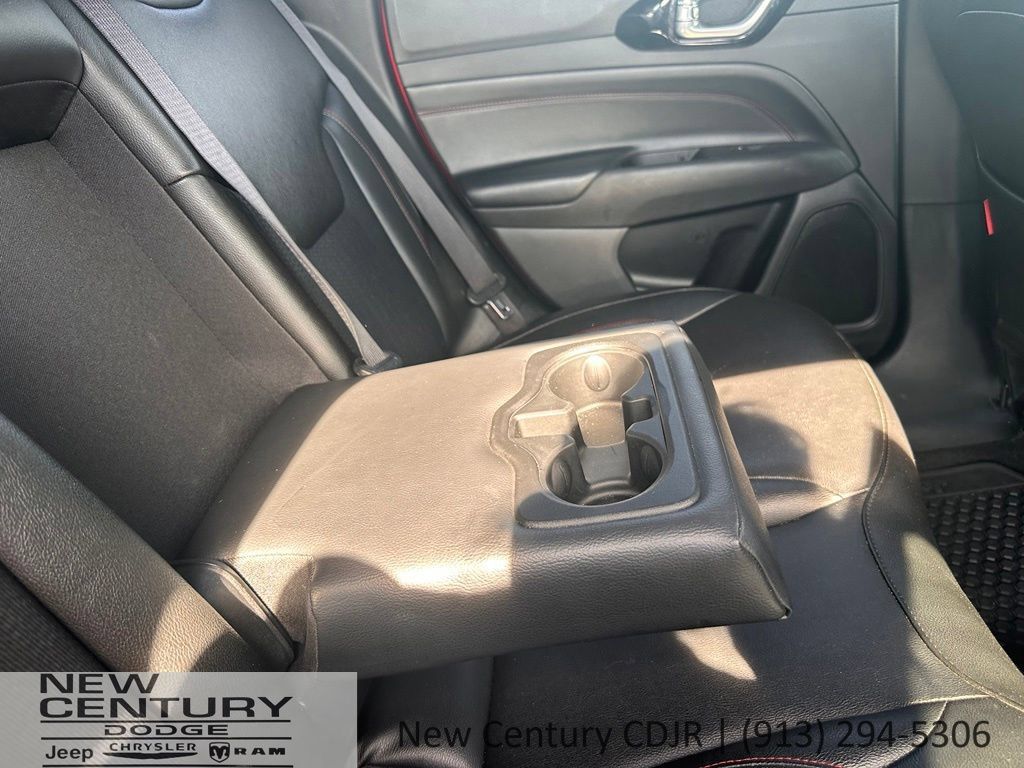 Used 2025 Jeep Compass Trailhawk AWD/4WD image 6