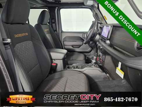 New 2025 Jeep Gladiator Mojave image 30