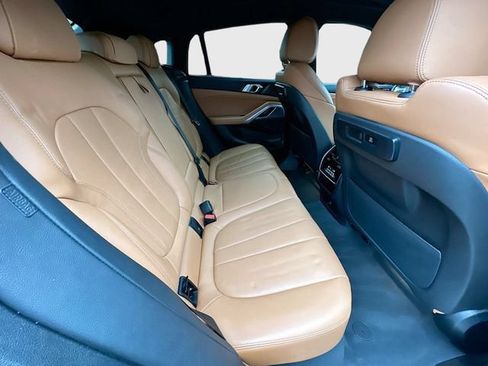 Used 2022 BMW X6 xDrive40i w/ M Sport Package AWD/4WD image 30