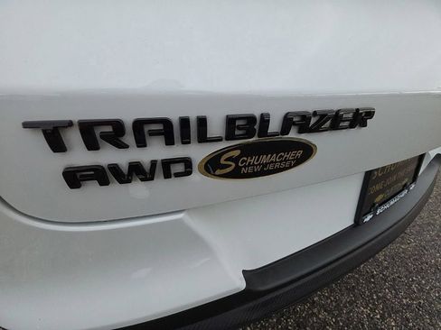 Used 2023 Chevrolet TrailBlazer RS AWD/4WD image 37