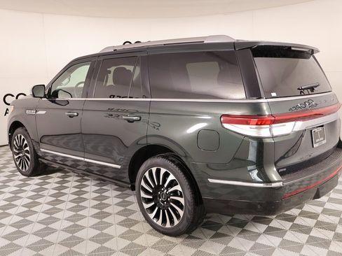 Certified 2022 Lincoln Navigator Black Label image 25