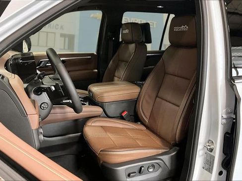 New 2026 Chevrolet Tahoe High Country image 9