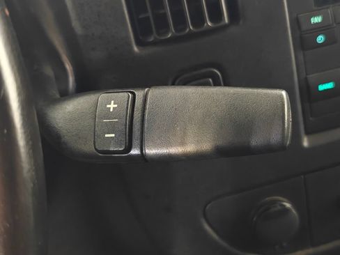 Used 2019 Chevrolet Express 3500 Extended w/ Driver Convenience Package RWD image 11