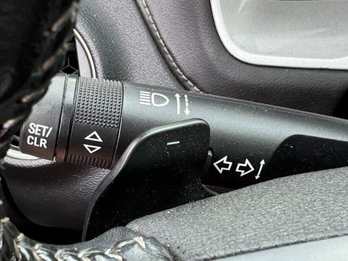 Used 2015 Chevrolet Camaro LT image 32