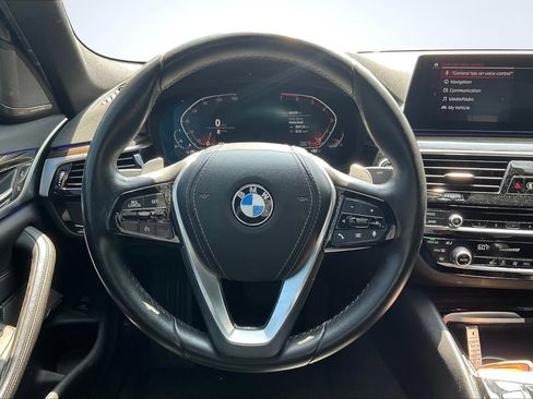 Used 2020 BMW 530i w/ Convenience Package image 5