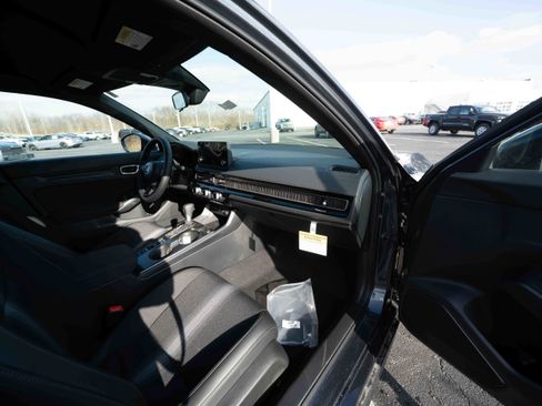 New 2026 Honda Civic Sport image 25