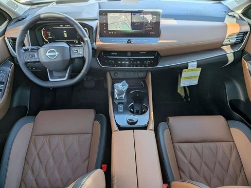 Used 2026 Nissan Rogue Platinum w/ Platinum Premium Package AWD/4WD image 23