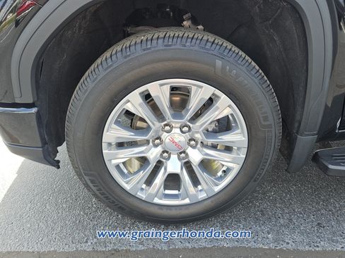 Used 2024 GMC Sierra 1500 Denali AWD/4WD image 9