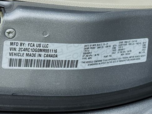 Used 2021 Chrysler Voyager Lxi FWD image 38