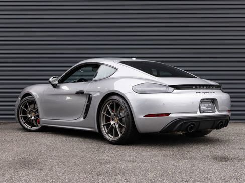 Certified 2022 Porsche 718 Cayman GTS RWD image 3
