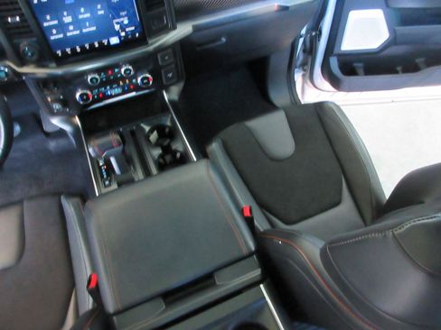 Used 2025 Ford F150 Raptor AWD/4WD image 19