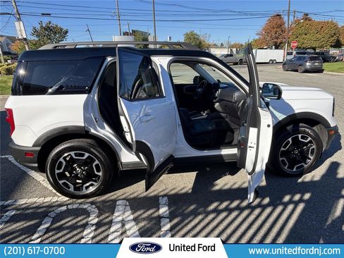 Used 2022 Ford Bronco Sport Outer Banks w/ Tech Package AWD/4WD image 5
