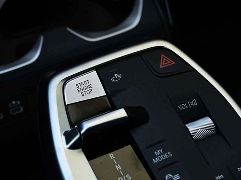 New 2026 BMW X1 xDrive28i image 19