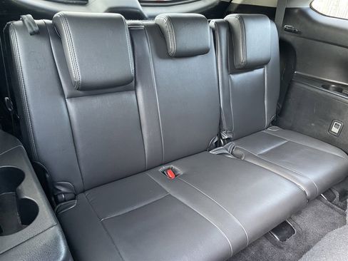 Used 2016 Toyota Highlander LE FWD image 24