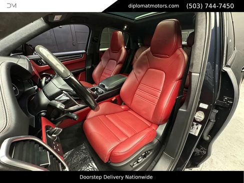 Used 2022 Porsche Cayenne Turbo w/ Performance Package (PG2) image 19
