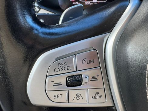 Used 2019 BMW X7 xDrive50i w/ Premium Package AWD/4WD image 17