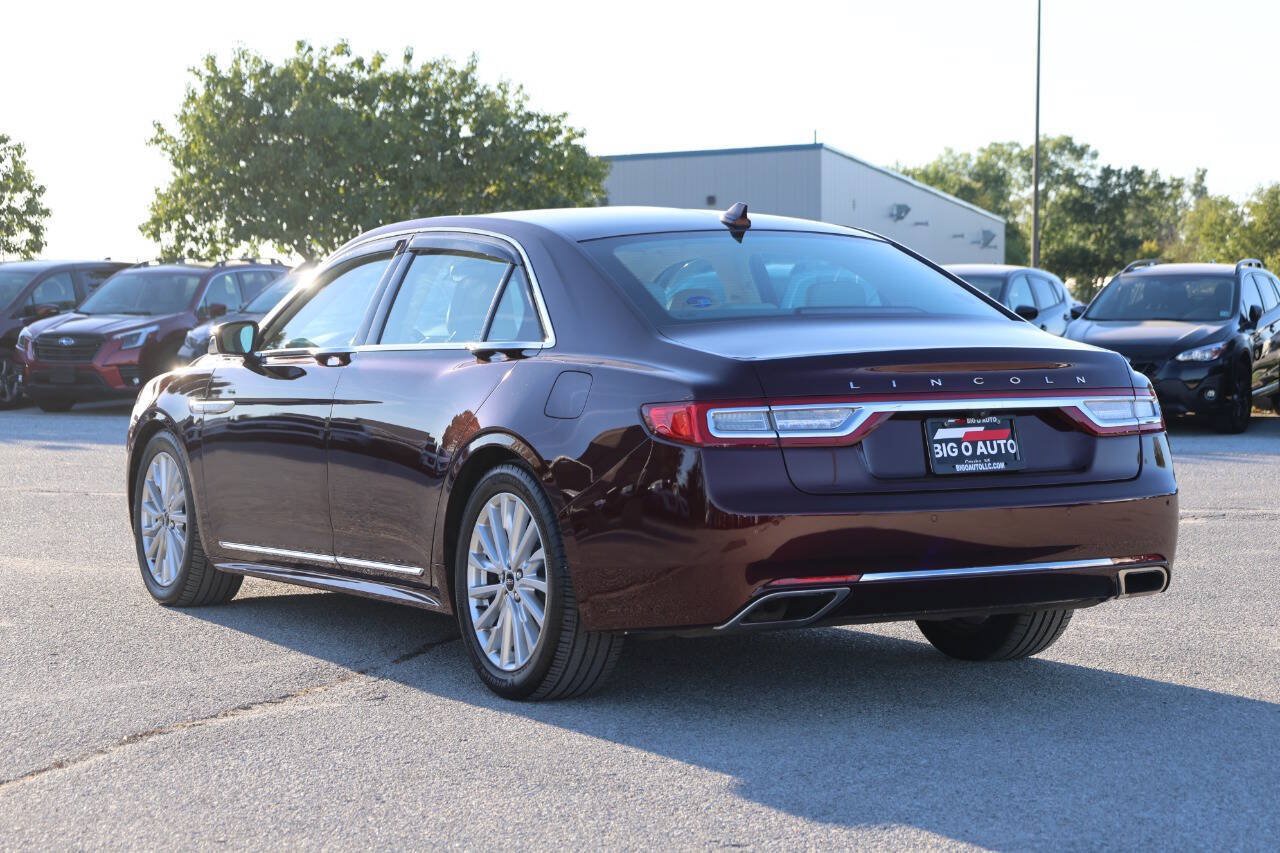 Used 2019 Lincoln Continental Select w/ Continental Climate Package FWD image 11
