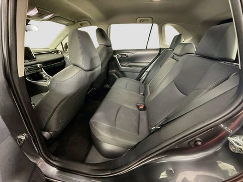 Certified 2025 Toyota RAV4 LE AWD/4WD image 17