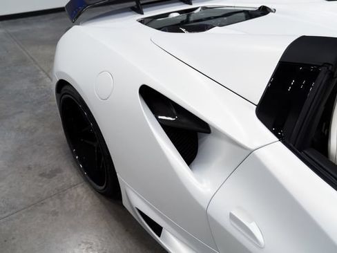 Used 2017 Ferrari 488 Spider RWD image 17