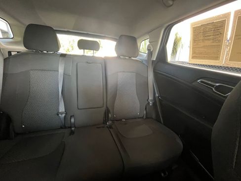 Used 2025 Kia Sportage LX image 37