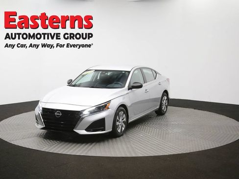 Used 2024 Nissan Altima 2.5 S FWD image 53