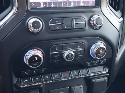 Used 2019 GMC Sierra 1500 AT4 w/ AT4 Premium Package AWD/4WD image 28