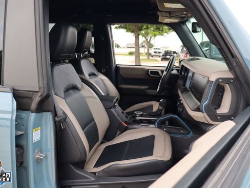 Used 2023 Ford Bronco Wildtrak AWD/4WD image 29