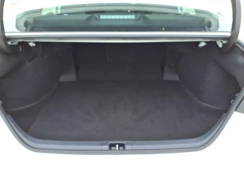 Used 2024 Toyota Camry SE FWD image 9